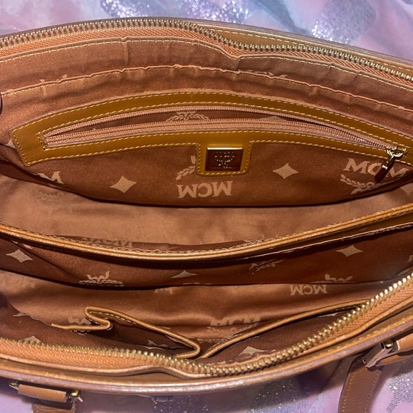 MCM Tan Leather Women's Bag - Picture 11 of 16